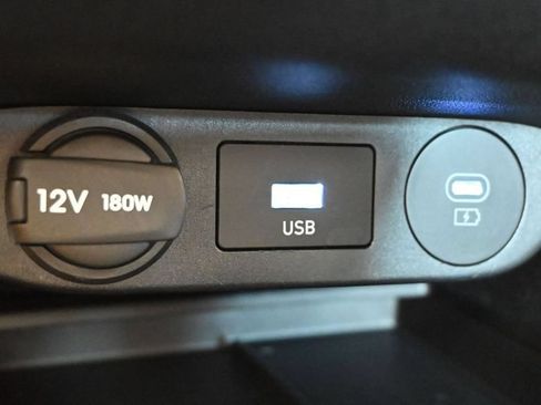 Certified 2025 Hyundai Elantra Sport FWD image 33