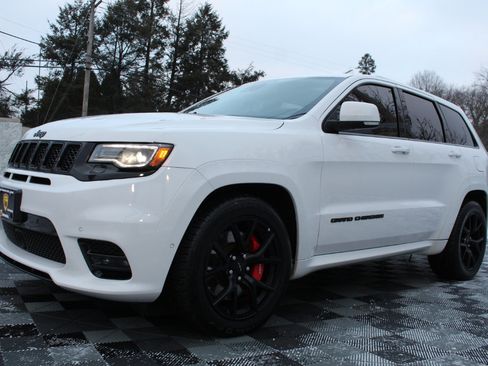 Used 2020 Jeep Grand Cherokee SRT w/ Trailer Tow Group IV image 89