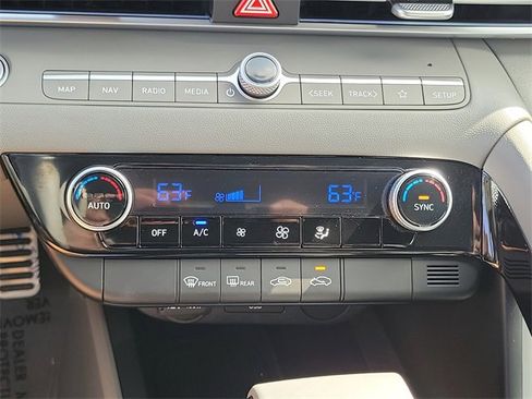 New 2025 Hyundai Elantra SEL image 10