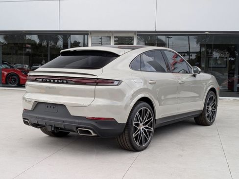 Certified 2026 Porsche Cayenne E-Hybrid Coupe AWD/4WD image 9