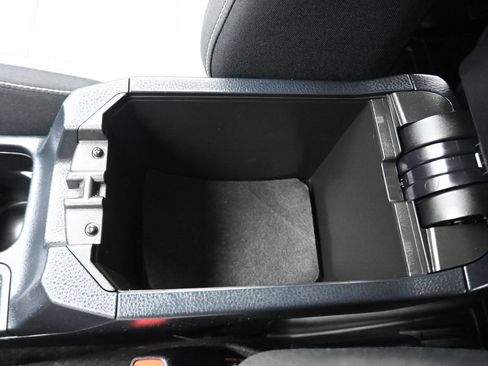 Used 2018 Toyota RAV4 XLE w/ Plus Extra Value Package AWD/4WD image 24