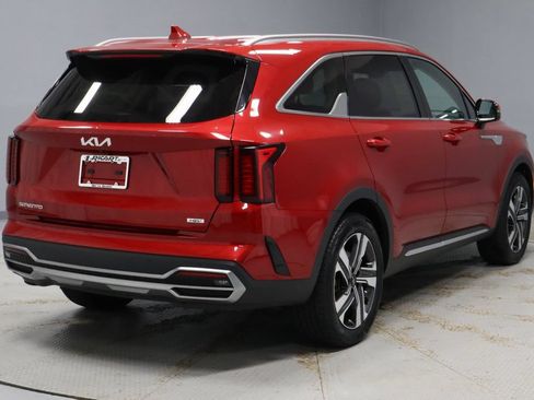 Used 2023 Kia Sorento EX AWD/4WD image 12
