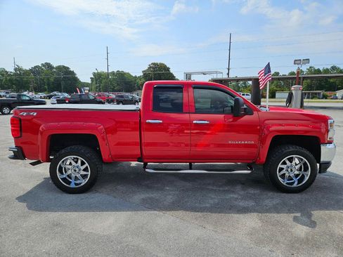 Used 2018 Chevrolet Silverado 1500 LT w/ All Star Edition AWD/4WD image 7