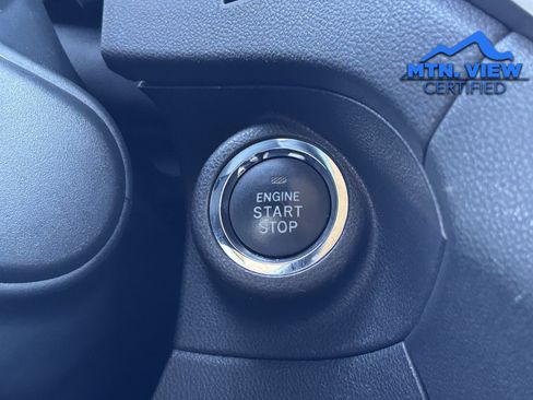 Used 2024 Subaru Ascent Premium w/ Convenience Package image 6