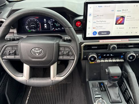 Used 2025 Toyota Tacoma TRD Off-Road w/ TRD Off Road Premium Package AWD/4WD image 14