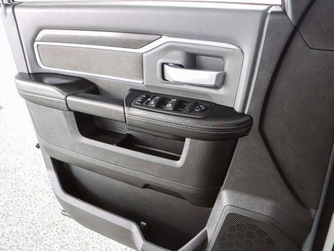 Used 2022 RAM 2500 Big Horn w/ Cold Weather Group image 21