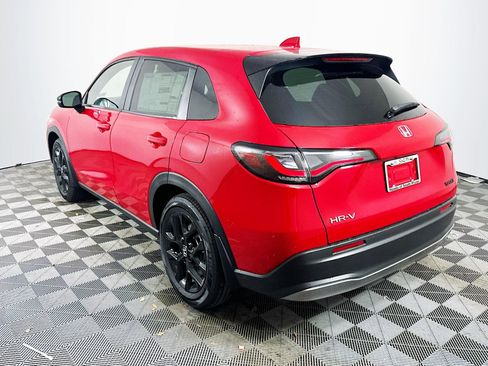 Certified 2025 Honda HR-V Sport image 4