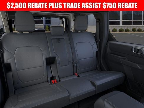 New 2025 Ford Bronco Badlands image 11