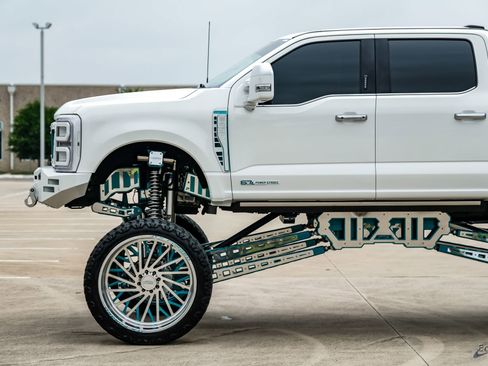 Used 2024 Ford F250 Limited w/ FX4 Off-Road Package AWD/4WD image 10