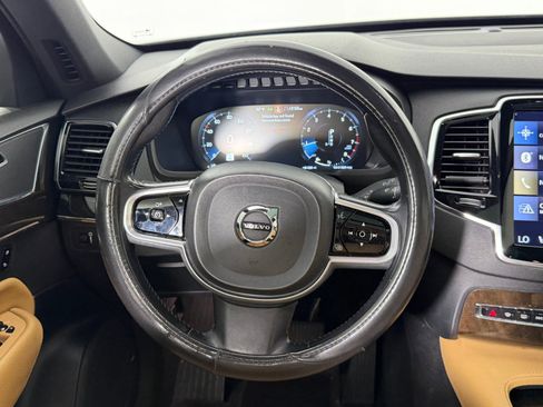 Used 2018 Volvo XC90 T6 Momentum w/ Convenience Package image 21