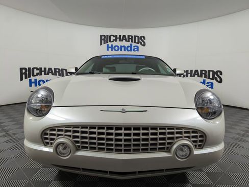 Used 2005 Ford Thunderbird 50th Anniversary RWD image 3