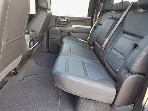 Used 2021 GMC Sierra 2500 Denali w/ Denali Ultimate Package AWD/4WD image 11