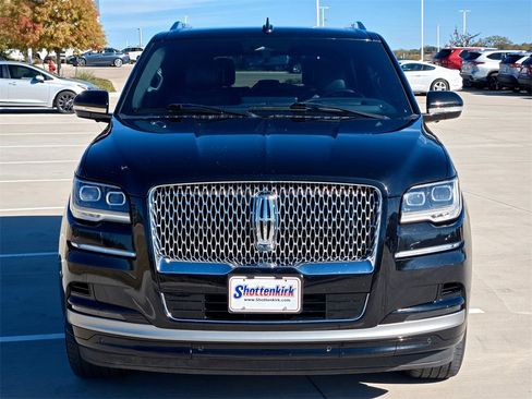 Used 2024 Lincoln Navigator Reserve image 8