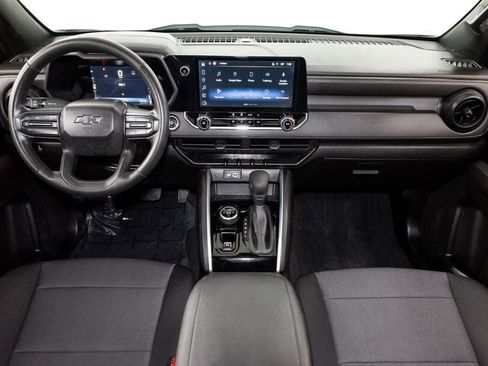 Used 2023 Chevrolet Colorado Trail Boss w/ Technology Package image 9