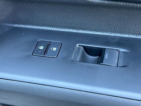 Used 2025 Toyota Tacoma SR5 image 22