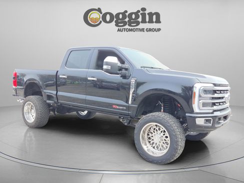 Used 2024 Ford F250 Platinum w/ Tremor Off-Road Package image 8
