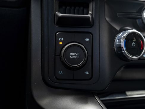 Used 2024 Ford F150 Lariat w/ Equipment Group 502A High image 34