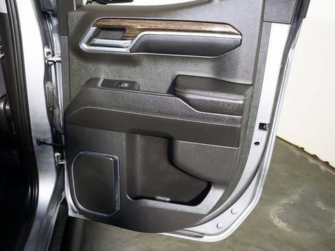 Used 2023 GMC Sierra 1500 Elevation w/ Preferred Package image 28