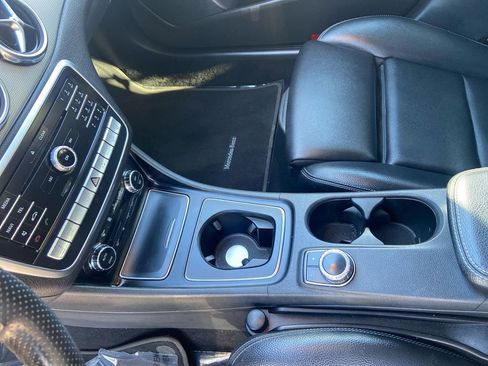 Used 2019 Mercedes-Benz GLA 250 4MATIC image 22