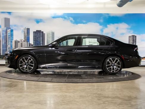 Used 2026 BMW 740i xDrive AWD/4WD image 6