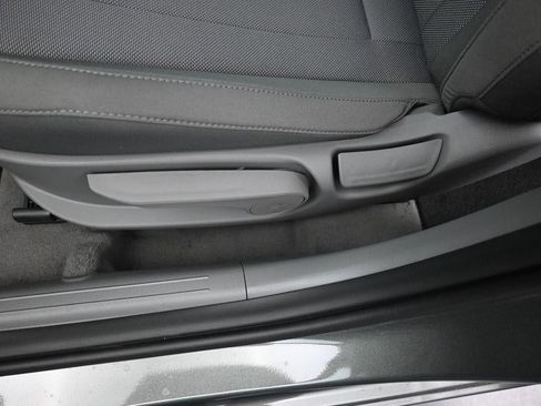 New 2026 Hyundai Elantra SE FWD image 21