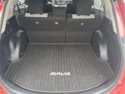 Used 2017 Toyota RAV4 XLE AWD/4WD image 16