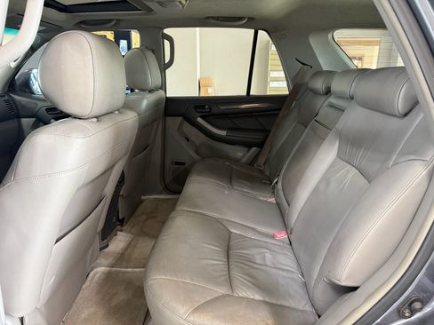Used 2004 Toyota 4Runner Limited AWD/4WD image 12