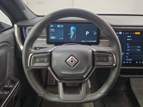 Used 2023 Rivian R1S Adventure AWD/4WD image 28