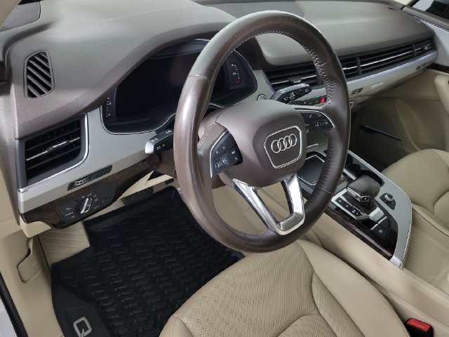 Used 2019 Audi Q7 2.0T Premium Plus w/ Premium Plus Package AWD/4WD image 23