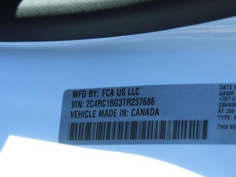 New 2026 Chrysler Pacifica Select image 8