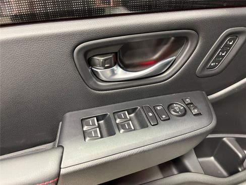 New 2025 Honda Pilot Black Edition image 11