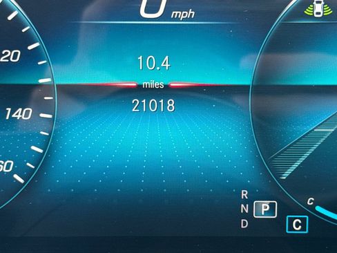 Used 2021 Mercedes-Benz GLA 250 image 30