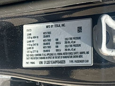 Used 2023 Tesla Model 3 Standard Range RWD image 33