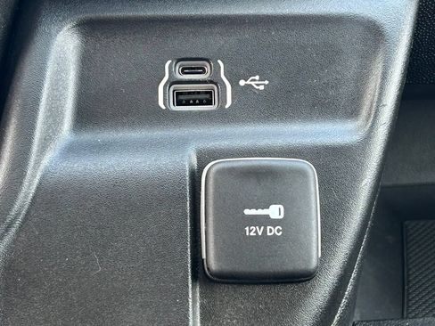 Used 2024 RAM ProMaster 2500 FWD image 19