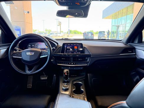 Used 2021 Cadillac CT4 V w/ Technology Package RWD image 14
