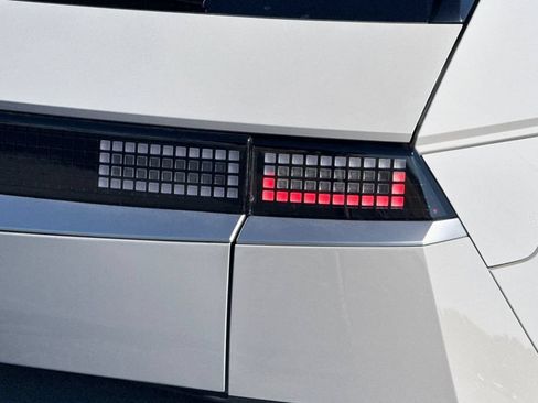New 2026 Hyundai Ioniq 5 SE RWD image 33