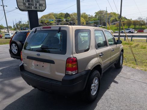 Used 2007 Ford Escape XLS FWD image 5