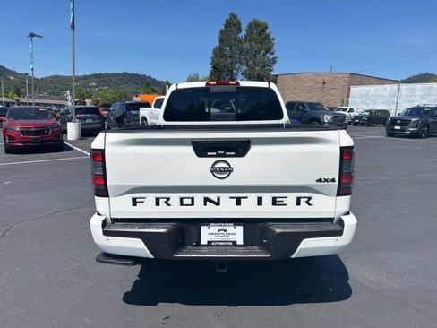 New 2026 Nissan Frontier SV w/ All-Weather Content Package AWD/4WD image 4