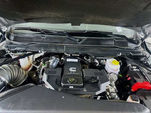 Used 2024 RAM 2500 Laramie image 33