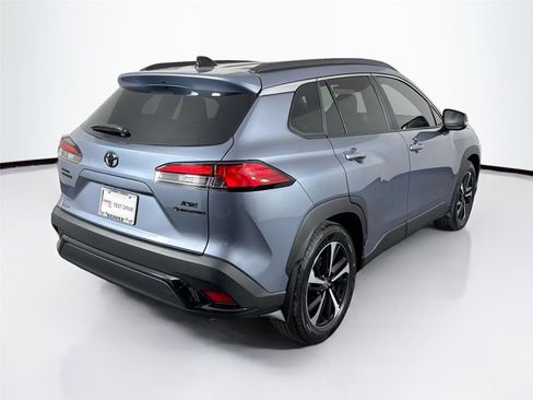 Certified 2025 Toyota Corolla Cross XSE image 12