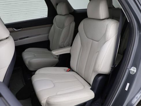 Used 2021 Hyundai Palisade SEL w/ Premium Package image 12