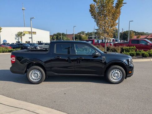 New 2025 Ford Maverick XL image 3
