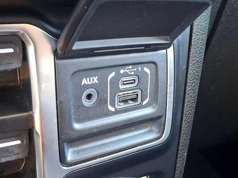 Used 2024 Jeep Wrangler Unlimited Rubicon AWD/4WD image 23