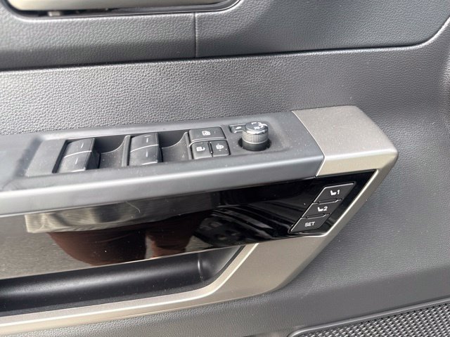 Used 2024 Toyota Tundra Limited AWD/4WD image 18