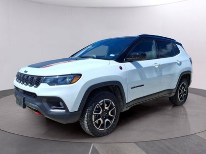 Used 2025 Jeep Compass Trailhawk