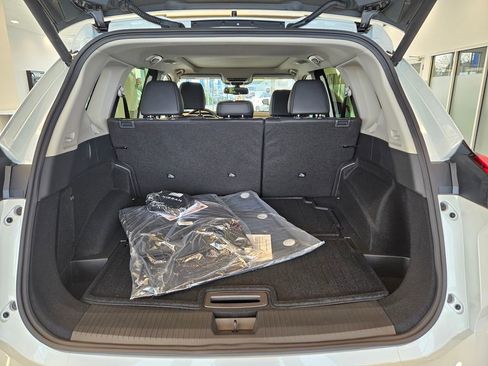 New 2026 Nissan Rogue Platinum image 32