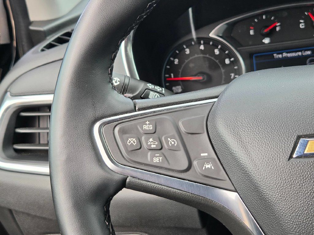 Used 2024 Chevrolet Equinox LT FWD image 19