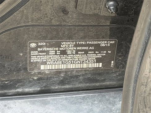 Used 2016 BMW 320i Sedan image 10