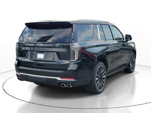 Used 2026 Chevrolet Tahoe High Country AWD/4WD image 3