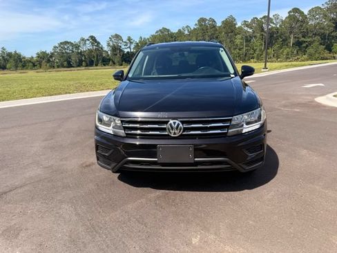 Used 2018 Volkswagen Tiguan SE FWD image 15